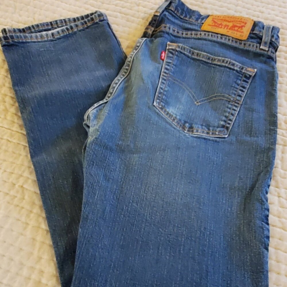 Original Levi's 514 Straight Fit Jeans, Dark Wash with Slight Fading, 33x32